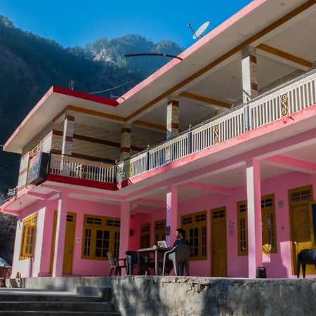 Chojh Inn Cafe & Homestay Kasol Kültér fotó