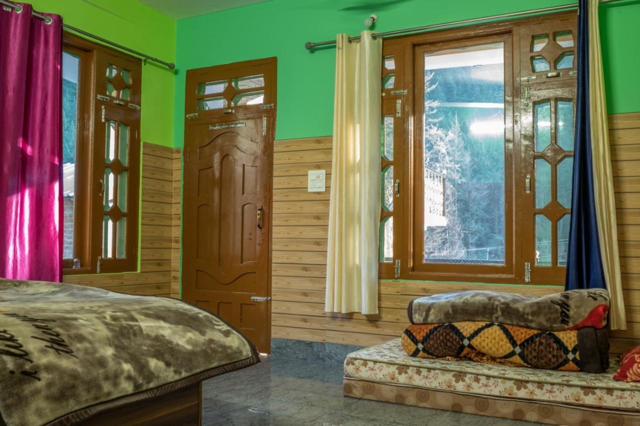 Chojh Inn Cafe & Homestay Kasol Kültér fotó